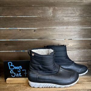 New Womens Bogs Rebound Classic Casual Black Quilted Winter Ankle Boots Size 7 M